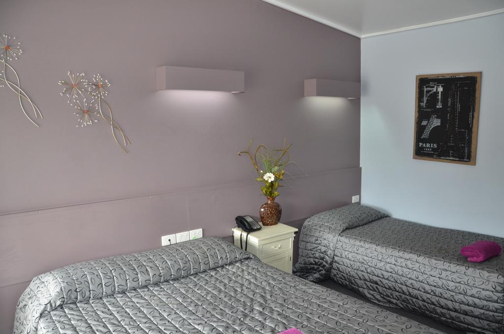 Warwick Motor Inn Buitenkant foto
