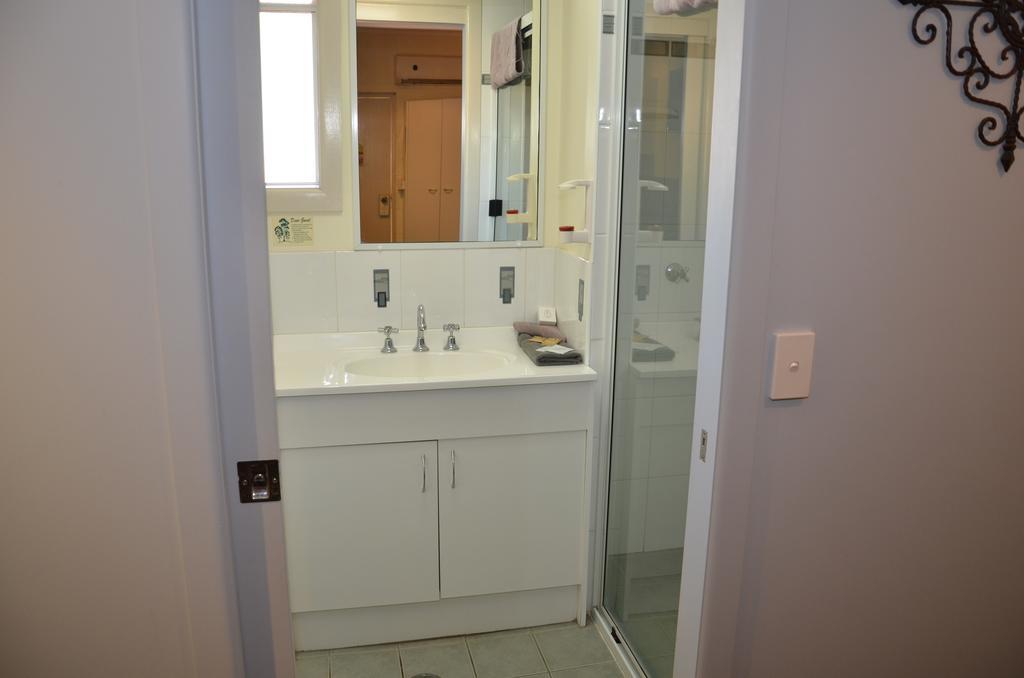 Warwick Motor Inn Kamer foto